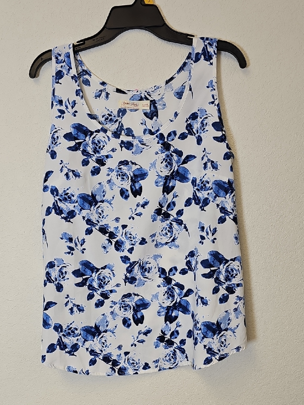 Faded Glory White Tank Top with Blue Floral Print